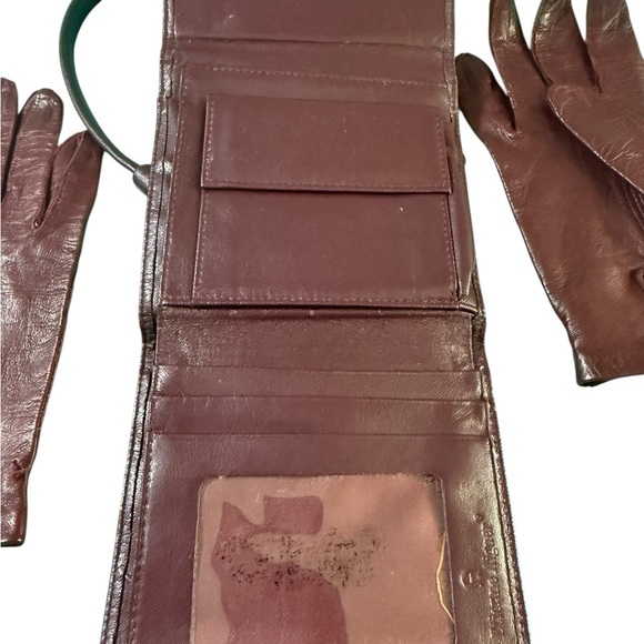 Vintage Etienne Aigner All in One Wallet Crossbody and Gloves Brown Leather - Picture 4 of 8